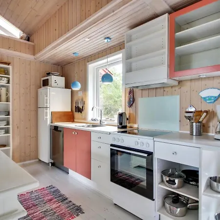 Ilsebil - 500m From The Sea By Interhome